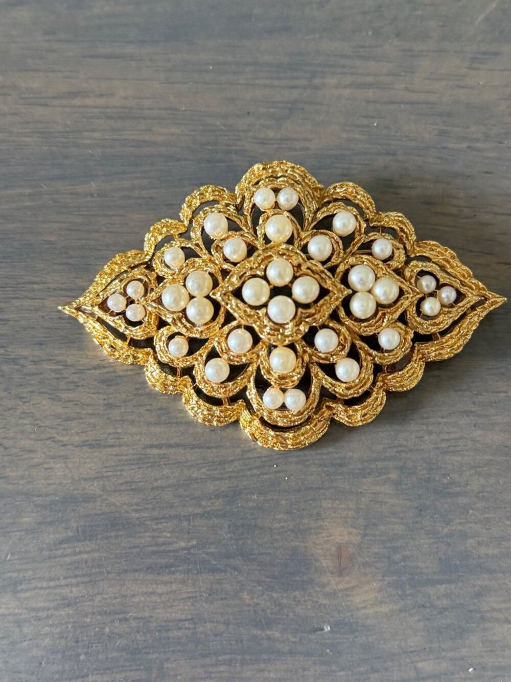 Vintage Trifari Signed Faux Pearl Gold Tone Brooch Pin Textured Metal